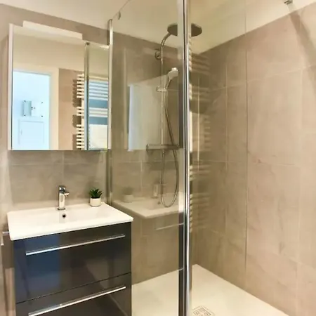 Modern 1br By Parc Monceau Appartamento
